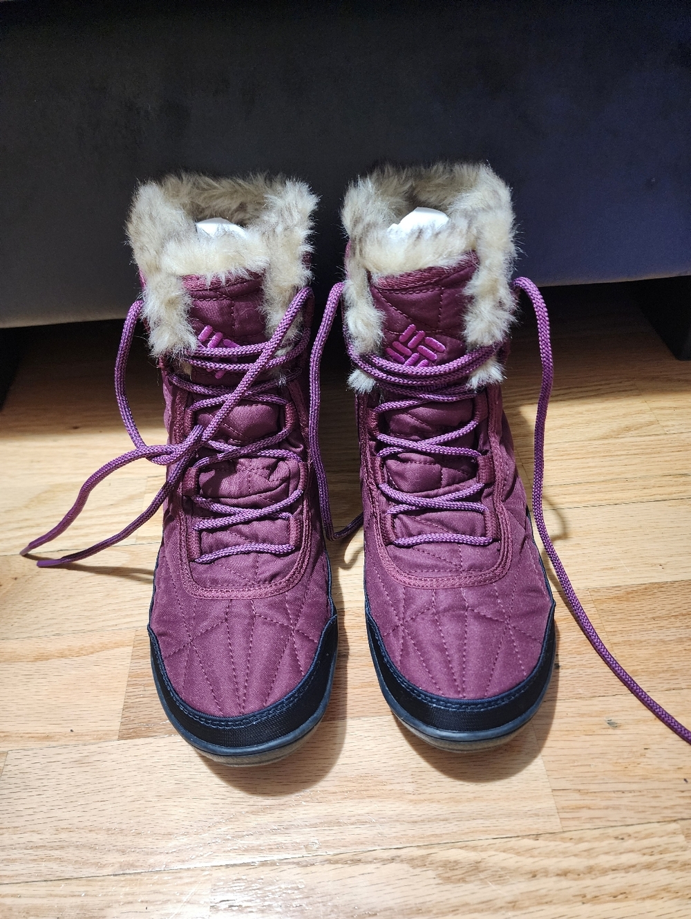 Columbia Women's Burgundy Faux-Fur Lined Winter Boots